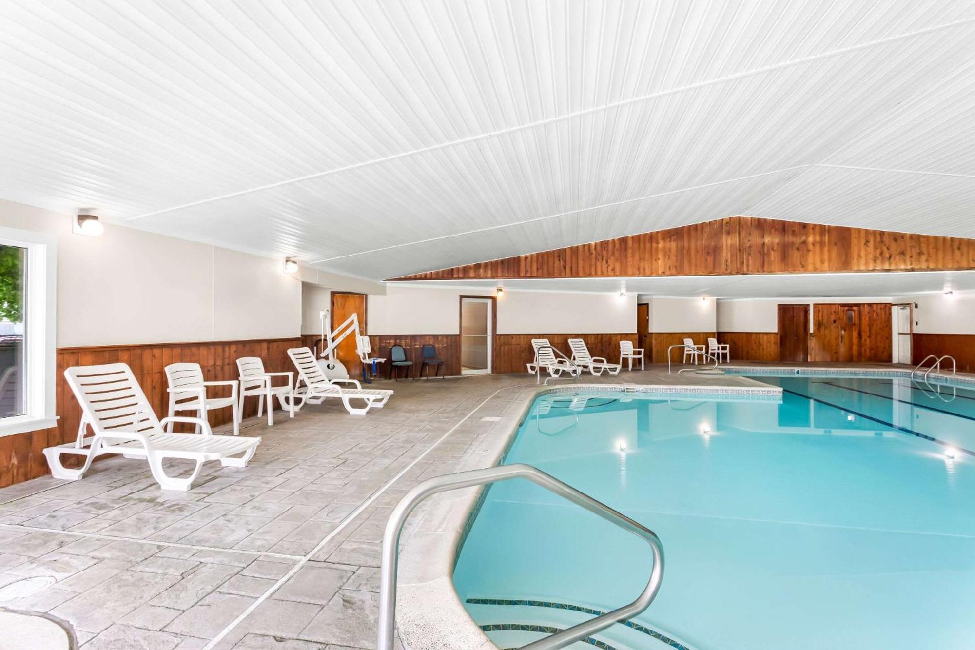 Quality Inn & Suites Gorham Exterior foto
